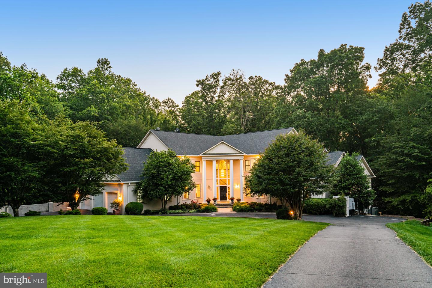 180 River Park Dr