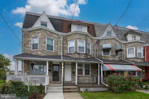 Townhouse in Lancaster PA 1002 Marshall AVENUE.jpg