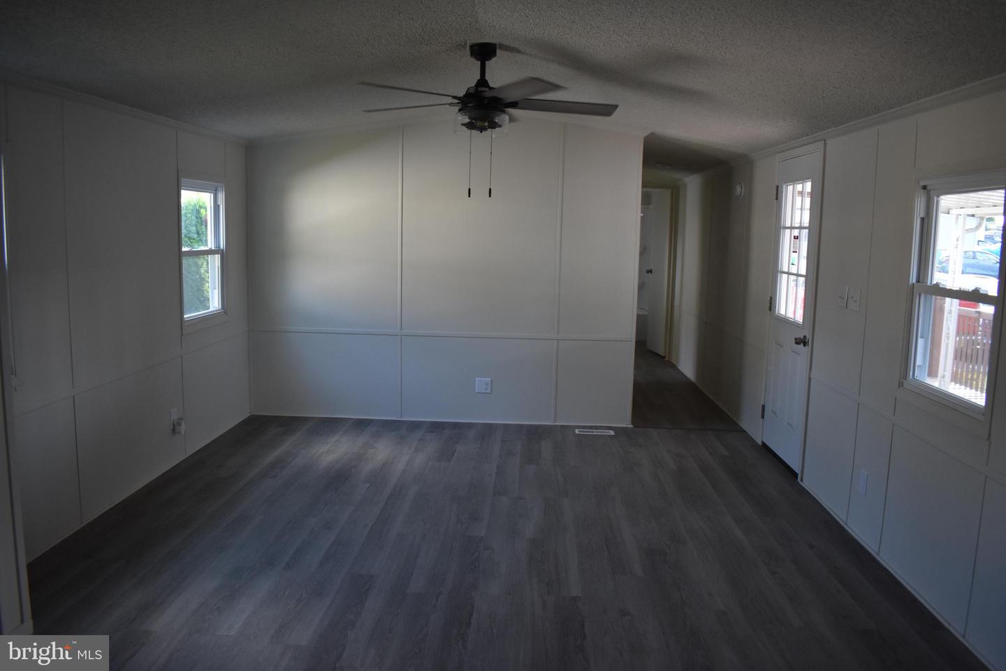 Photo 5 of 10 of 1039 Sage Ave mobile home