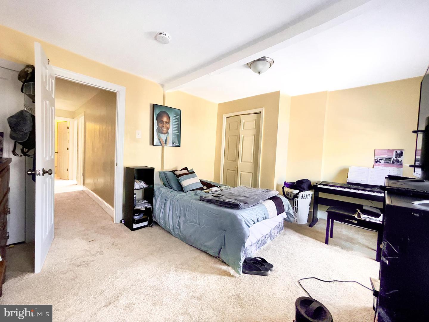 Photo 6 of 11 of 307 E Twenty Third St multi-family property