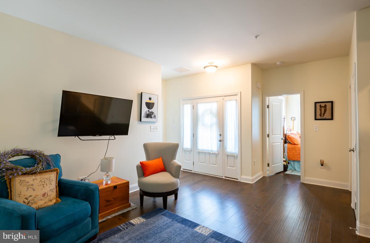 Photo 7 of 27 of 347 Pin Oak Dr townhome