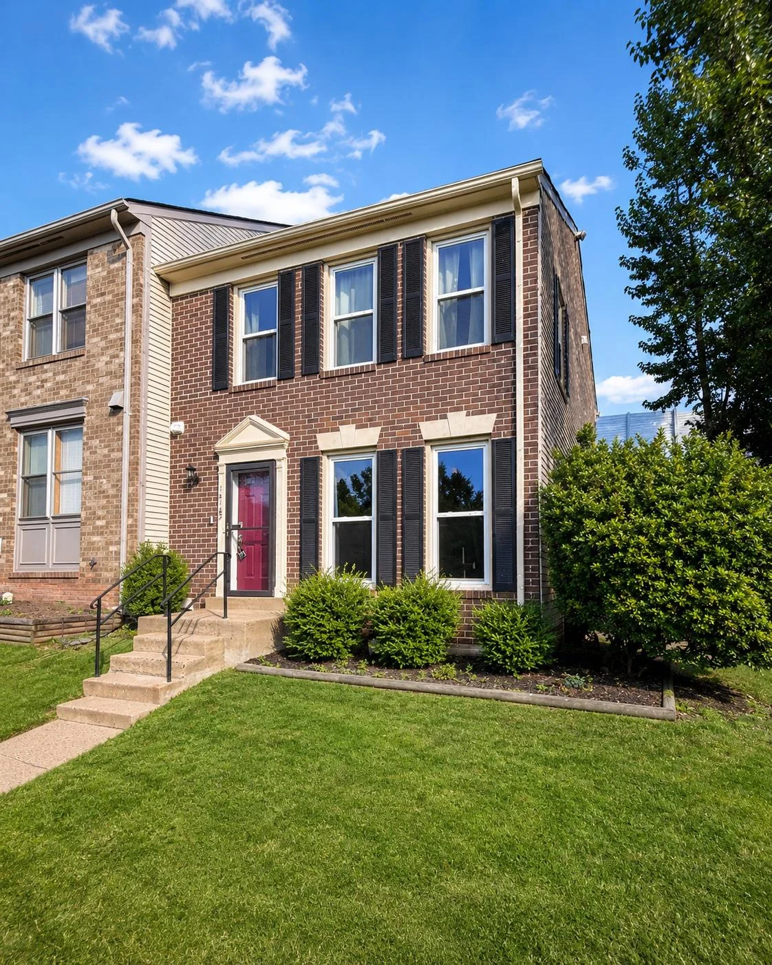 14187 Royal Oak Lane