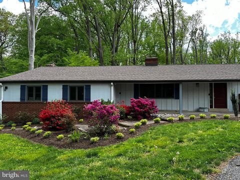 Single Family Residence in Hockessin DE 655 Montgomery Woods Drive Dr.jpg