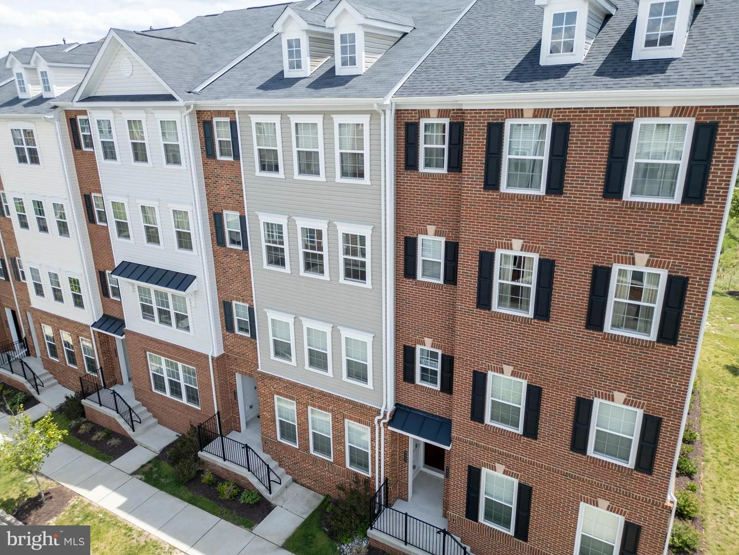 9453 James Macgowan Lane Unit 428