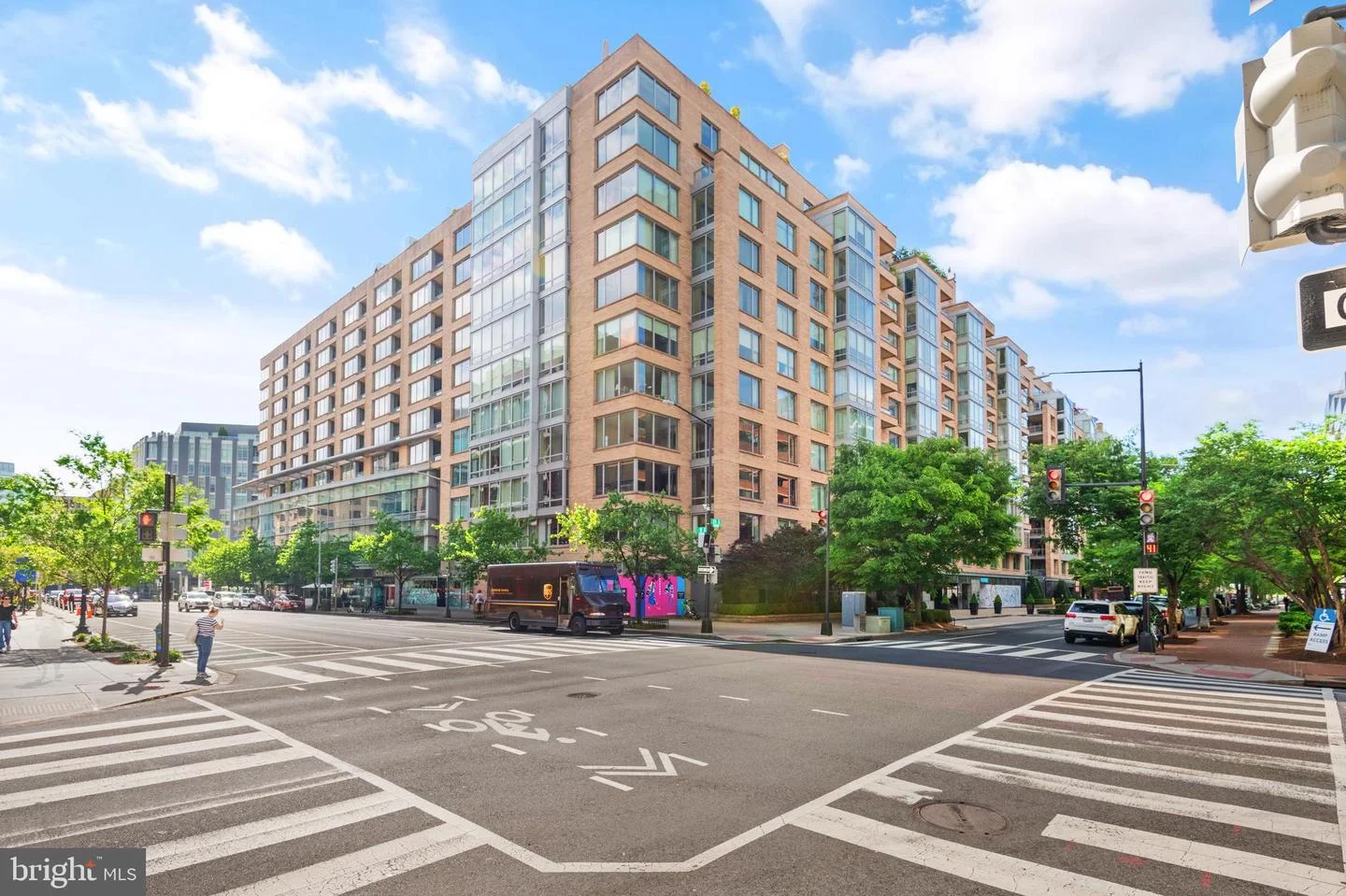 1155 23rd Street NW Unit PH3L