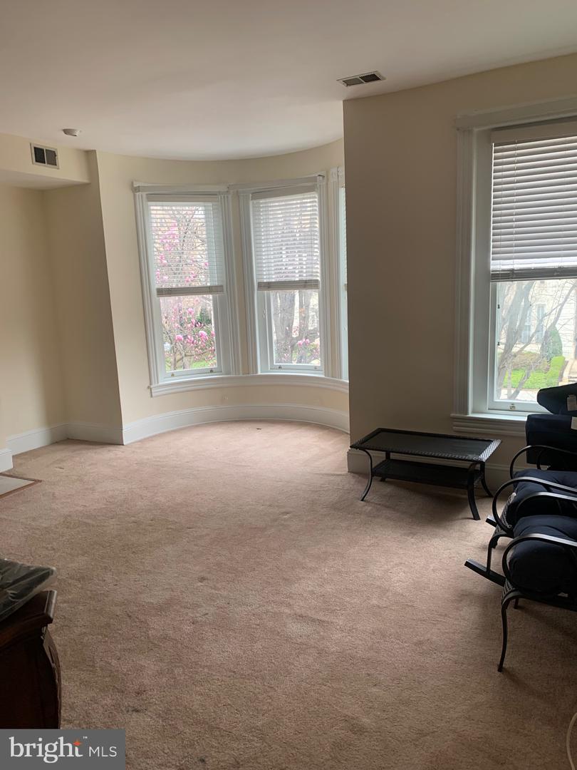 Photo 14 of 25 of 2018 Connecticut Ave NW townhome
