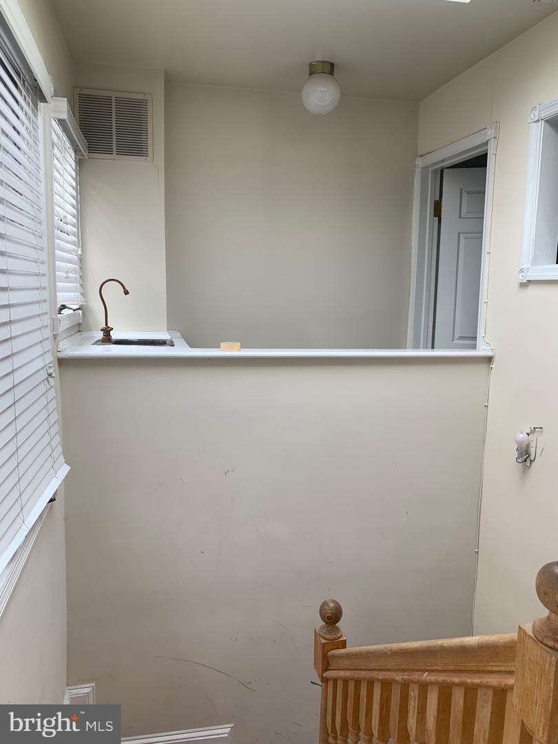 Photo 10 of 25 of 2018 Connecticut Ave NW townhome