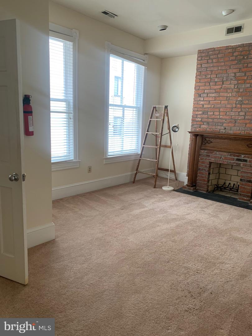 Photo 12 of 25 of 2018 Connecticut Ave NW townhome