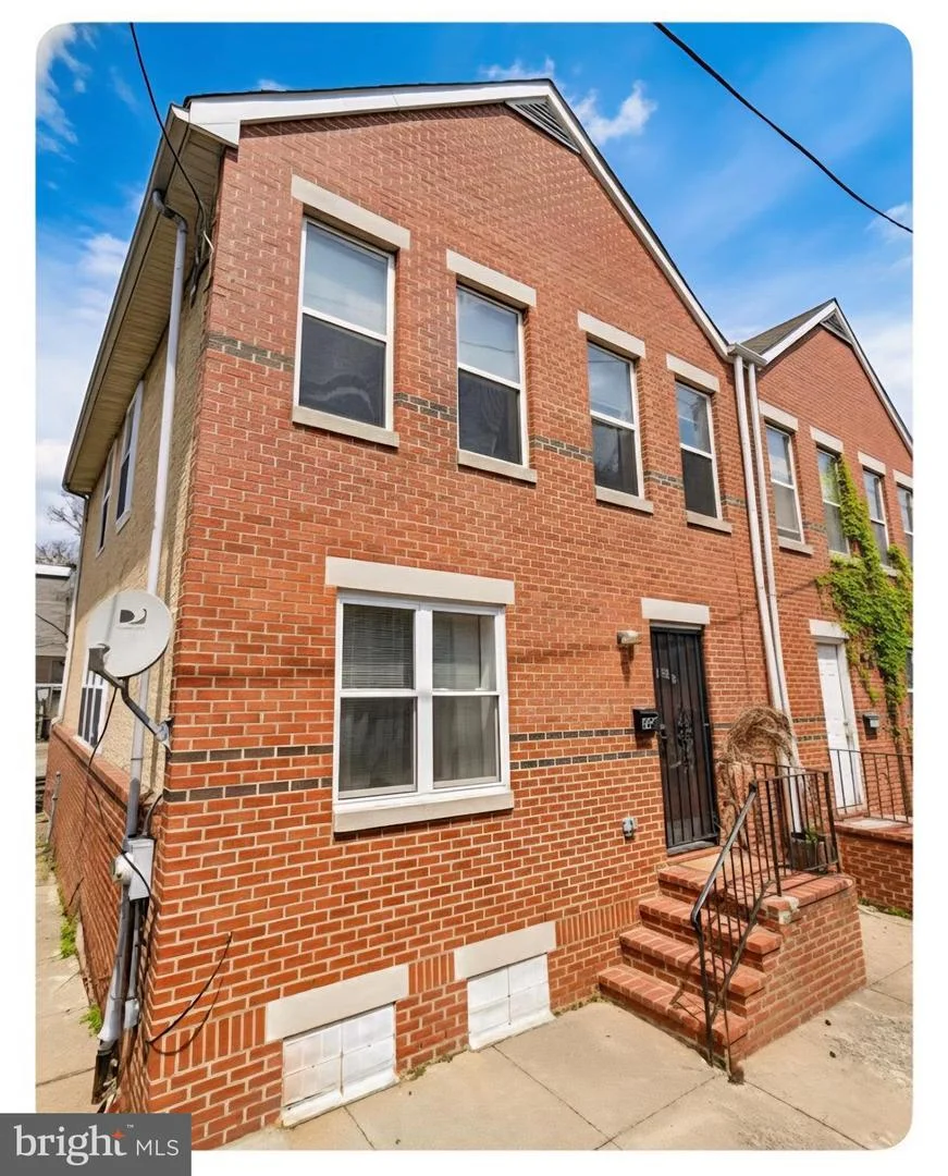 1915 Morse Street
