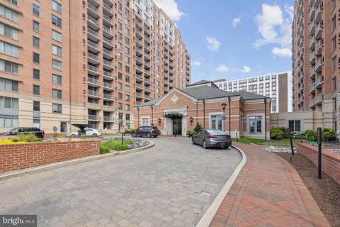 Condominium in Rockville MD 11710 Old Georgetown ROAD.jpg