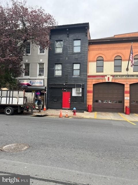 712 S Broad St Trenton NJ 08611