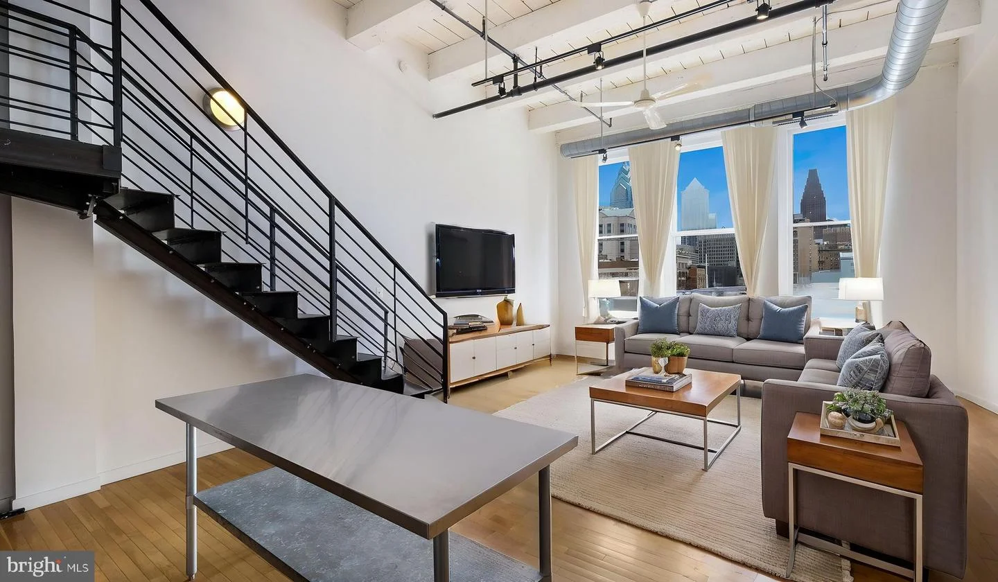 1027 Arch Street Unit 606