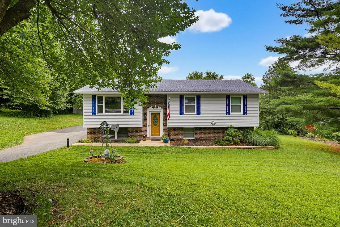 1488 Algonquin Court