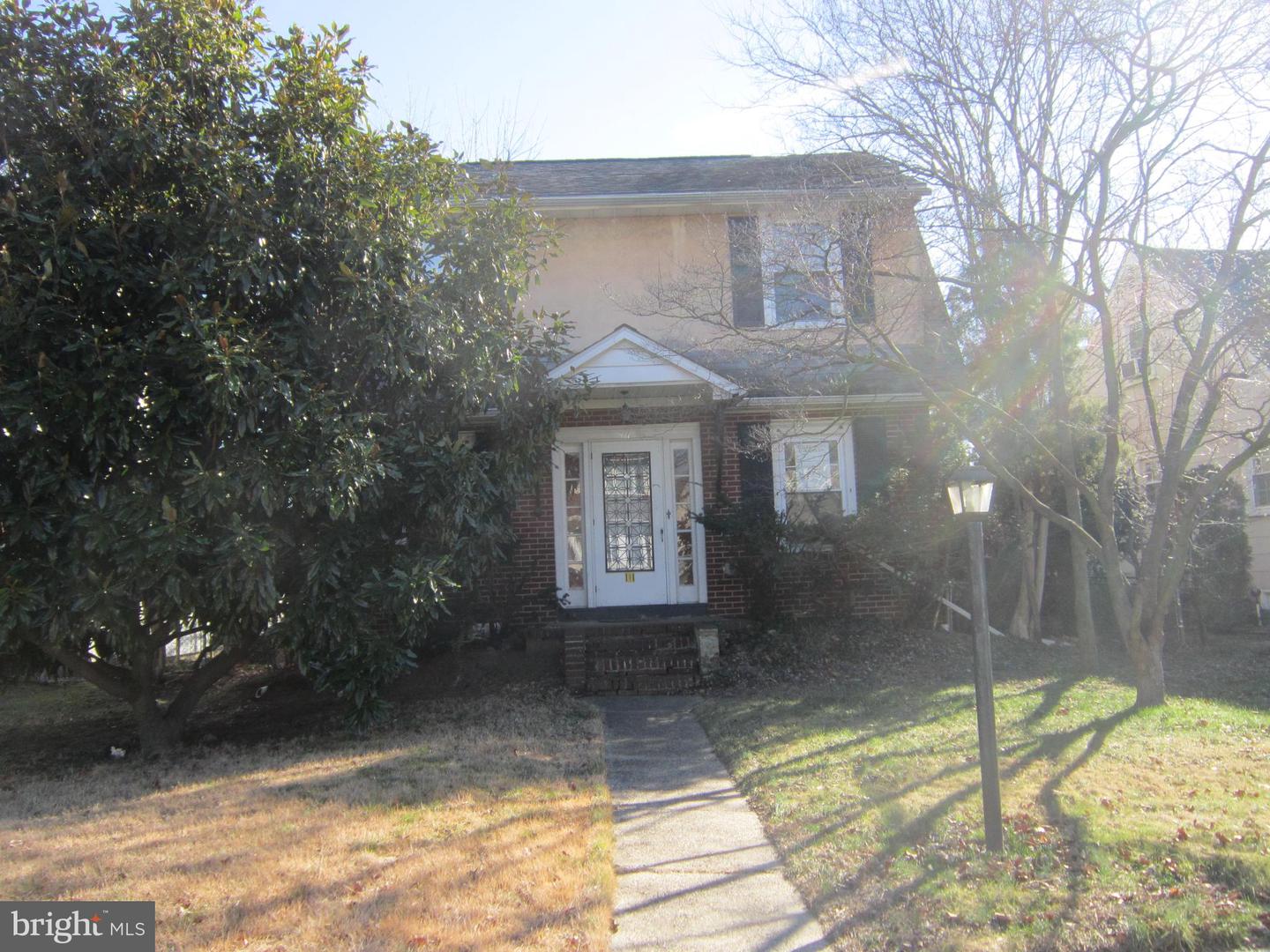 Photo 1 of 6 of 111 Leconey Cir house