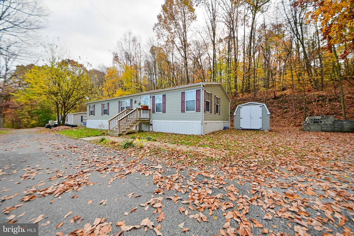 729 Hillside Drive, Gap, Pennsylvania image 3