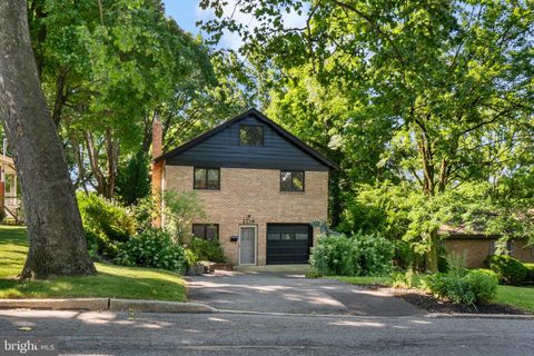 Single Family Residence in Allentown PA 2738 Highland STREET.jpg