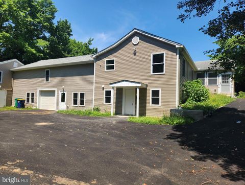 Single Family Residence in Dover DE 5867 Dupont HIGHWAY.jpg