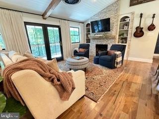 Photo 6 of 16 of 8308 Mariner Ct house