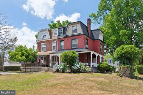 Duplex in Drexel Hill PA 3403 Plumstead AVENUE.jpg