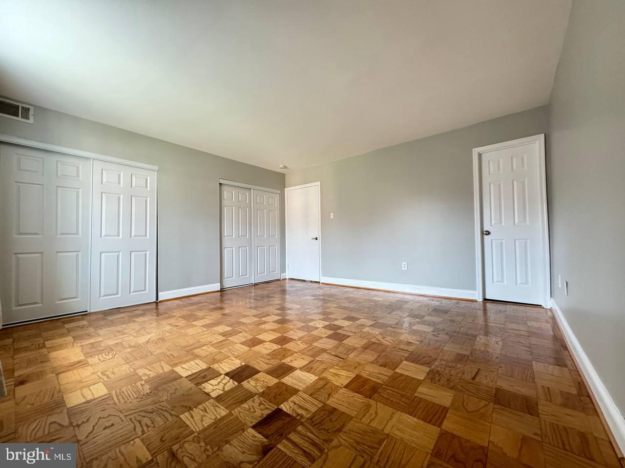 Photo 11 of 21 of 778 QUINCE ORCHARD BLVD #201 condo
