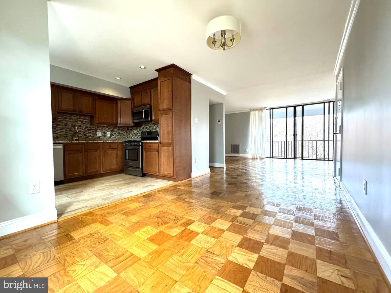 Photo 2 of 21 of 778 QUINCE ORCHARD BLVD #201 condo