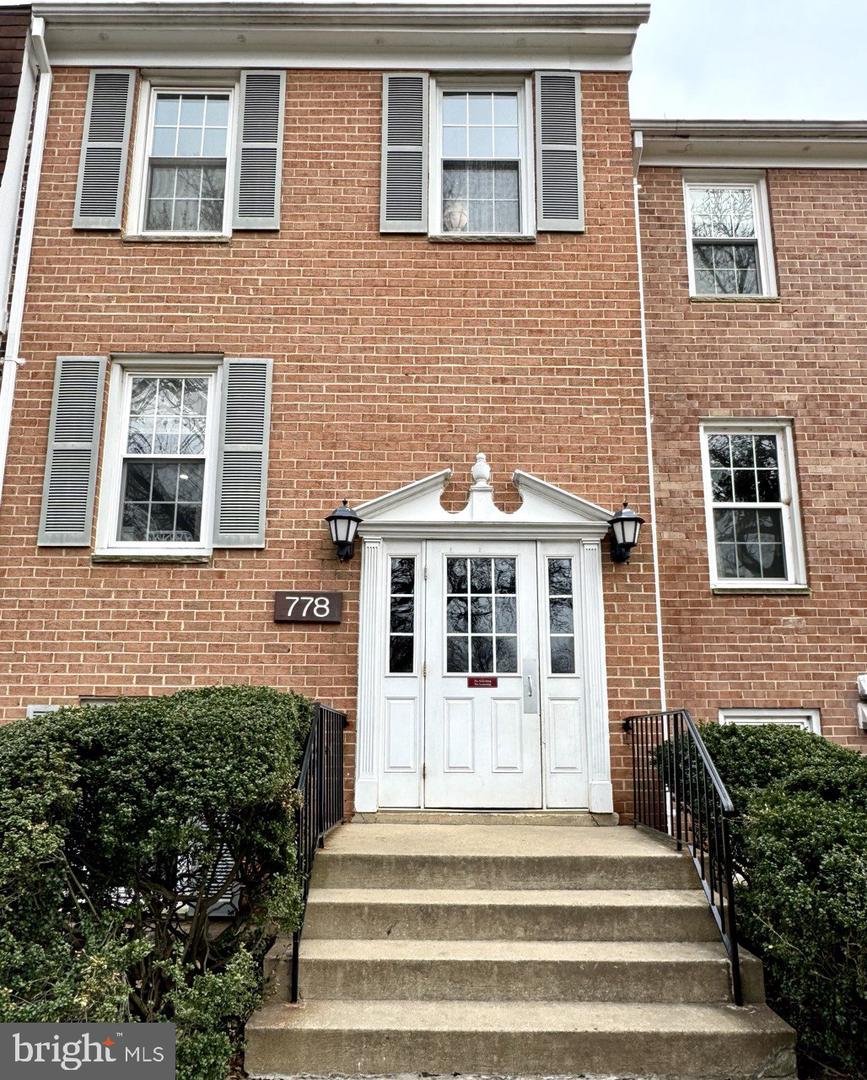 View GAITHERSBURG, MD 20878 condo