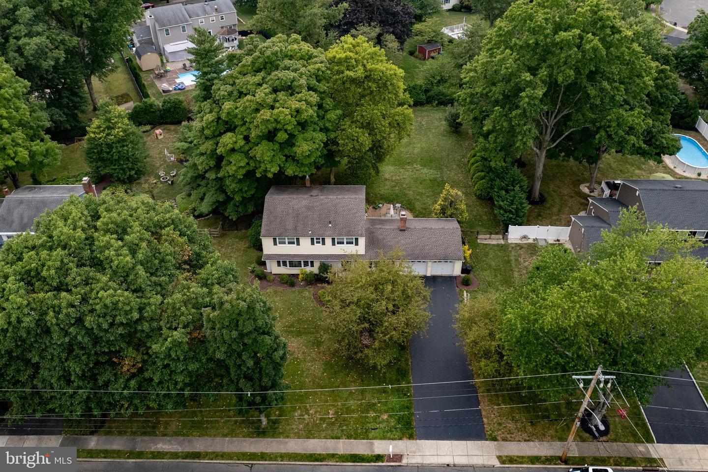 Photo 42 of 46 of 139 Dorchester Dr house