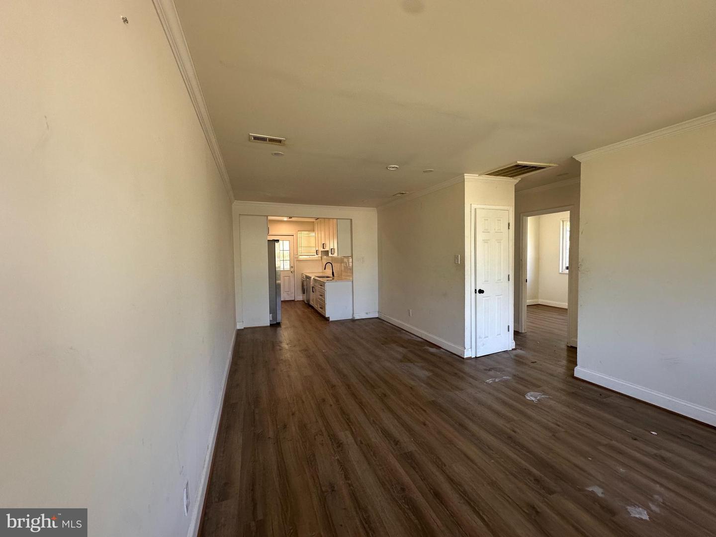 Photo 4 of 11 of 2308 Romney Ct multi-family property