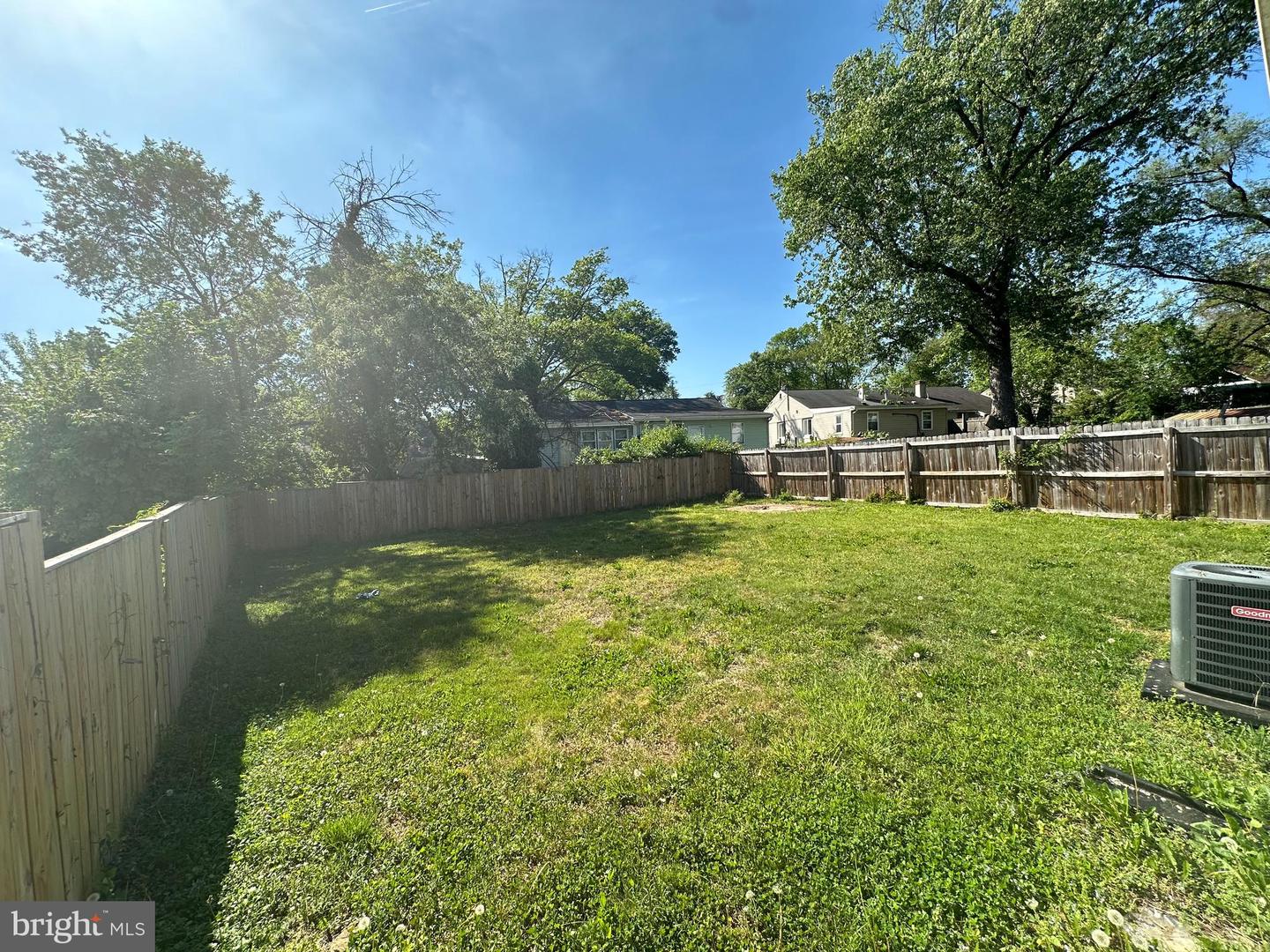 Photo 10 of 11 of 2308 Romney Ct multi-family property