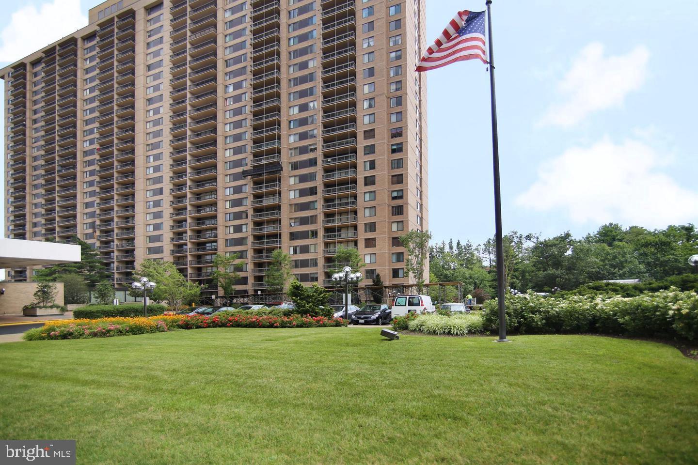 3705 S GEORGE MASON DR #2311S