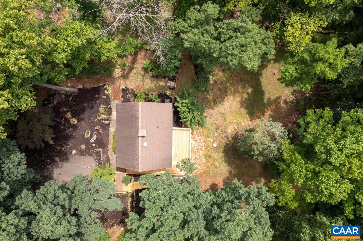 Photo 5 of 65 of 2275 Ridgeway Ln house