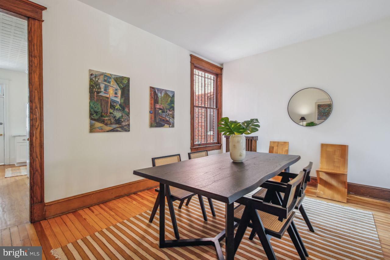 Photo 6 of 36 of 421 G St NE townhome