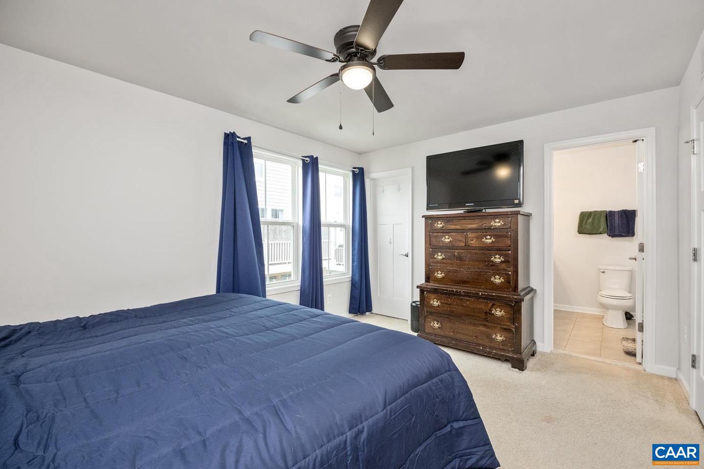 Photo 12 of 42 of 3444 Montague St townhome
