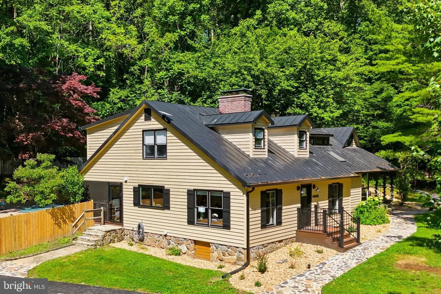 10 Ashby Rd Rd, Sperryville, VA, 22740