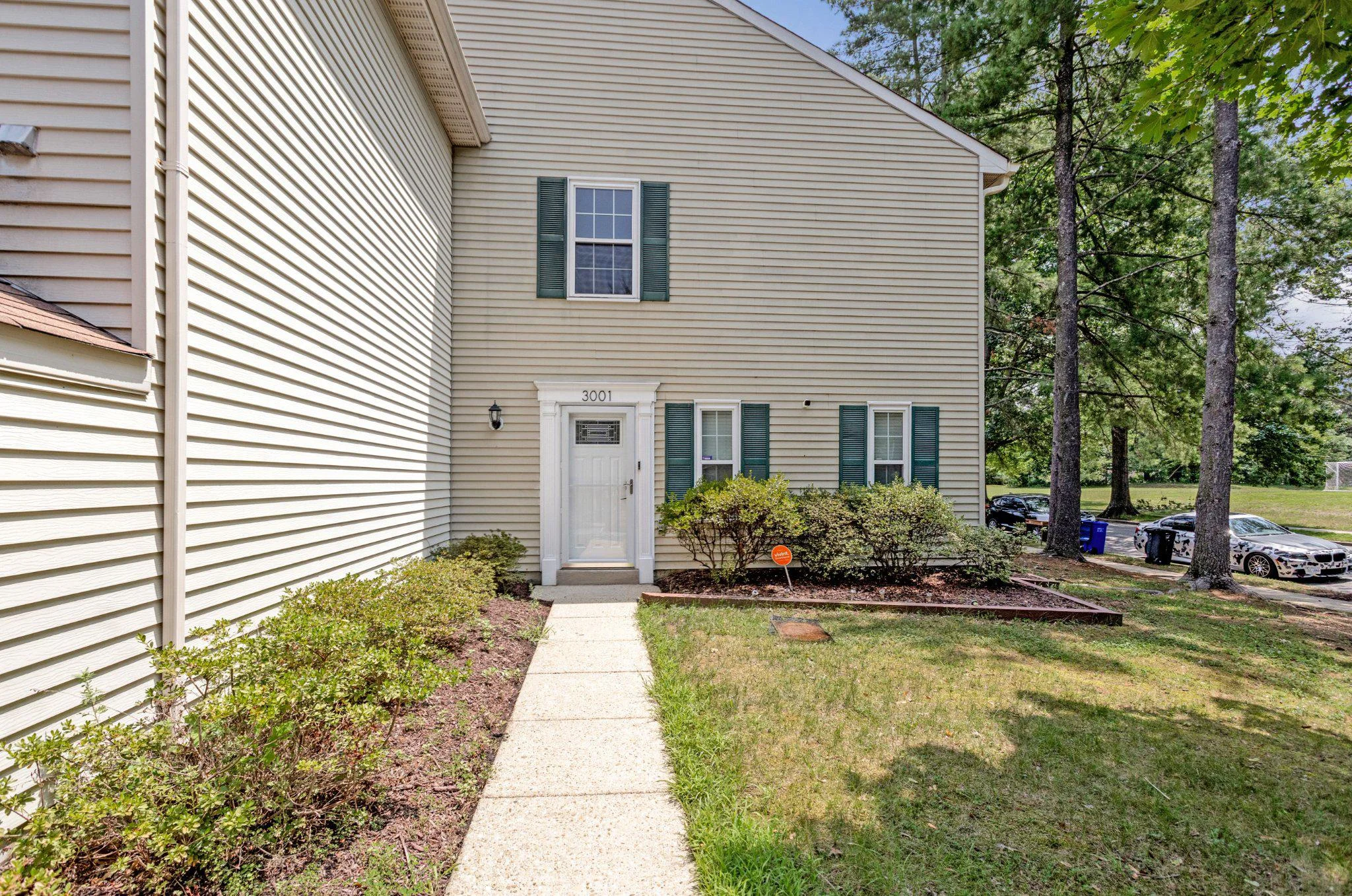 3001 N Dale Ct