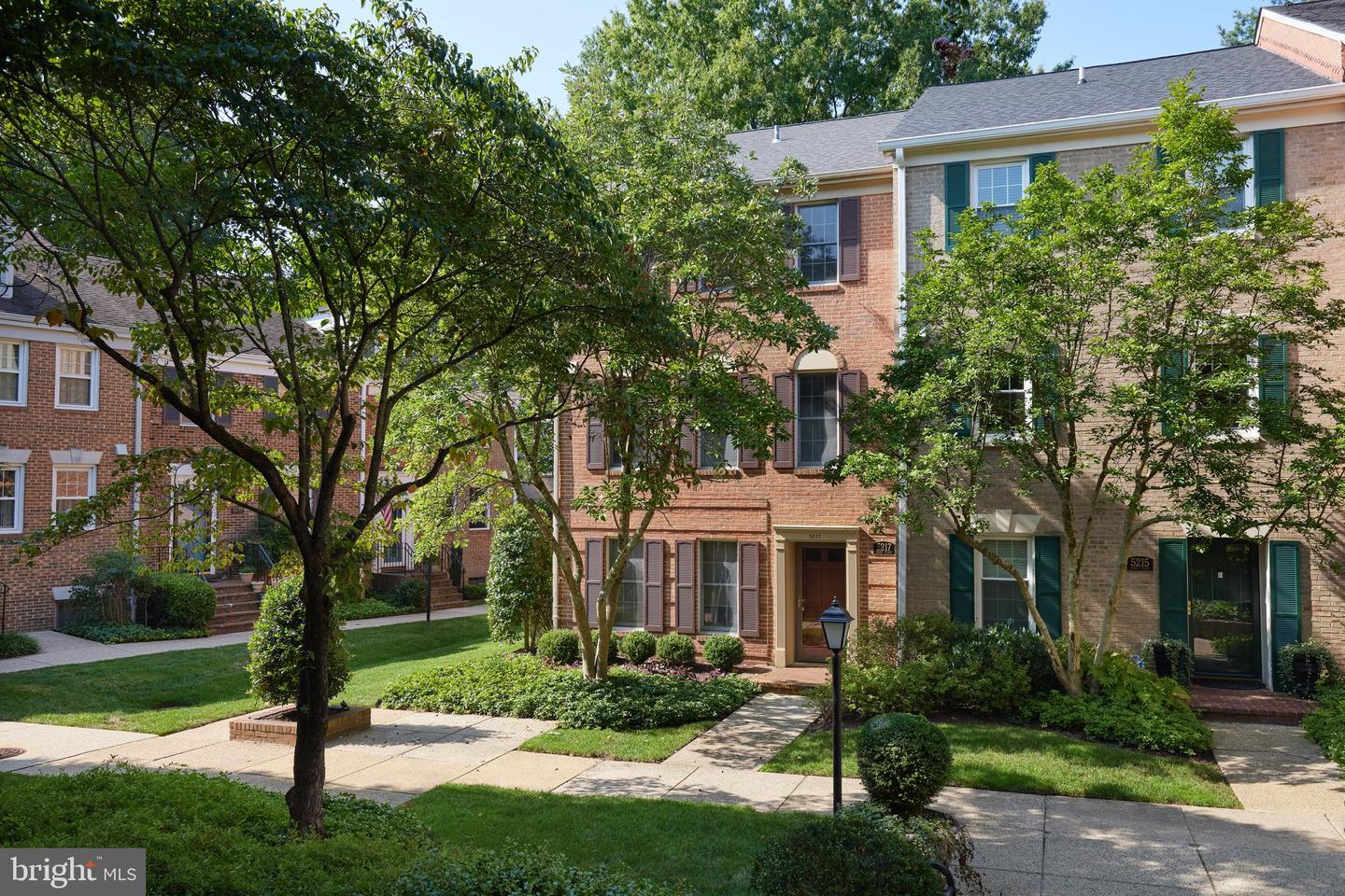 View Bethesda, MD 20816 townhome