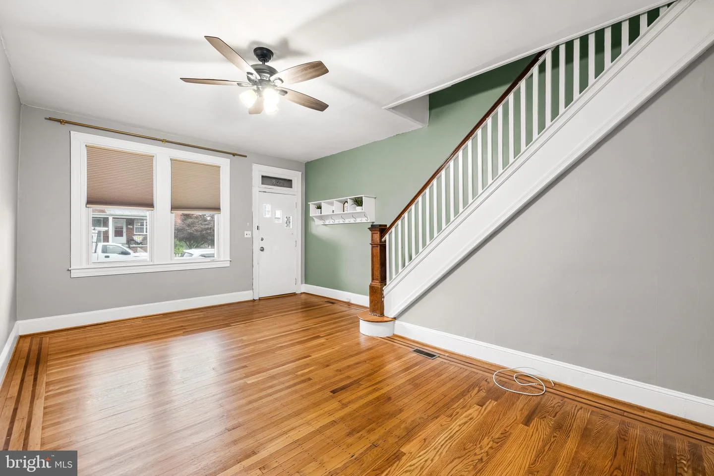 1238 W 37th Street