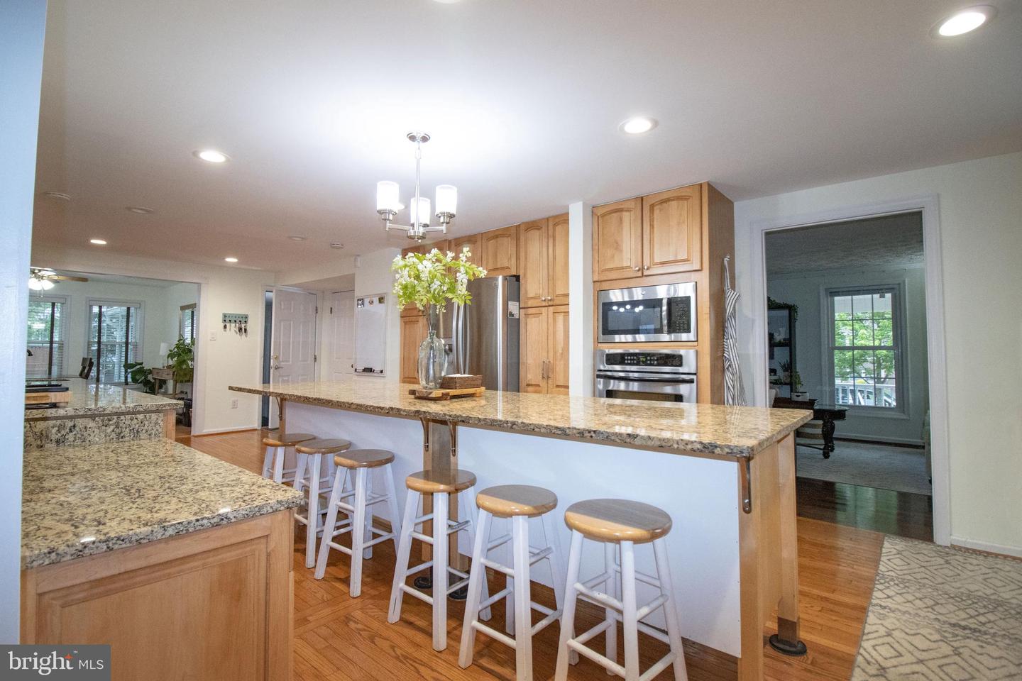 Photo 6 of 40 of 9908 Woodstream Ct house