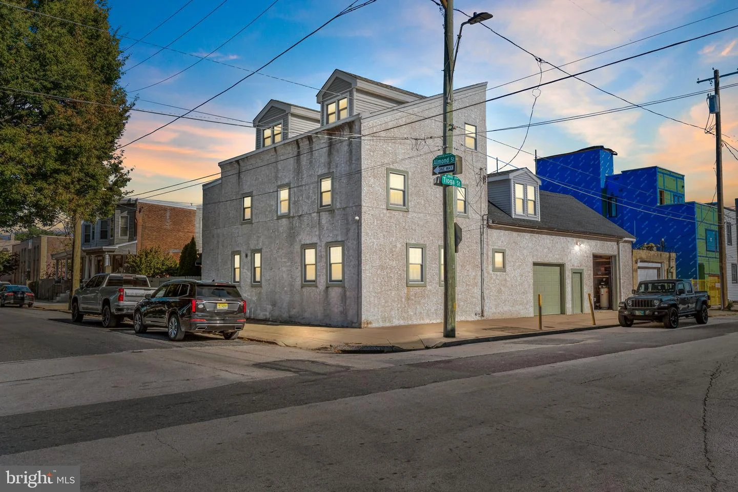 2601 E Tioga Street