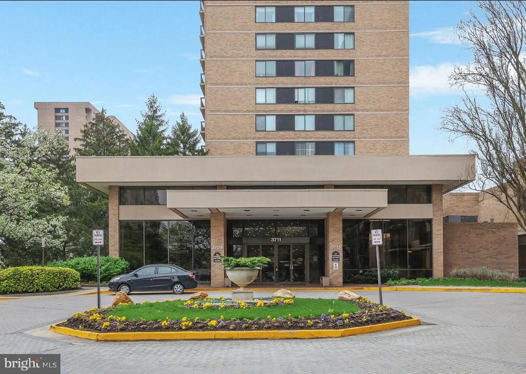3713 S George Mason Drive Unit C1W, Falls Church, VA, 22041