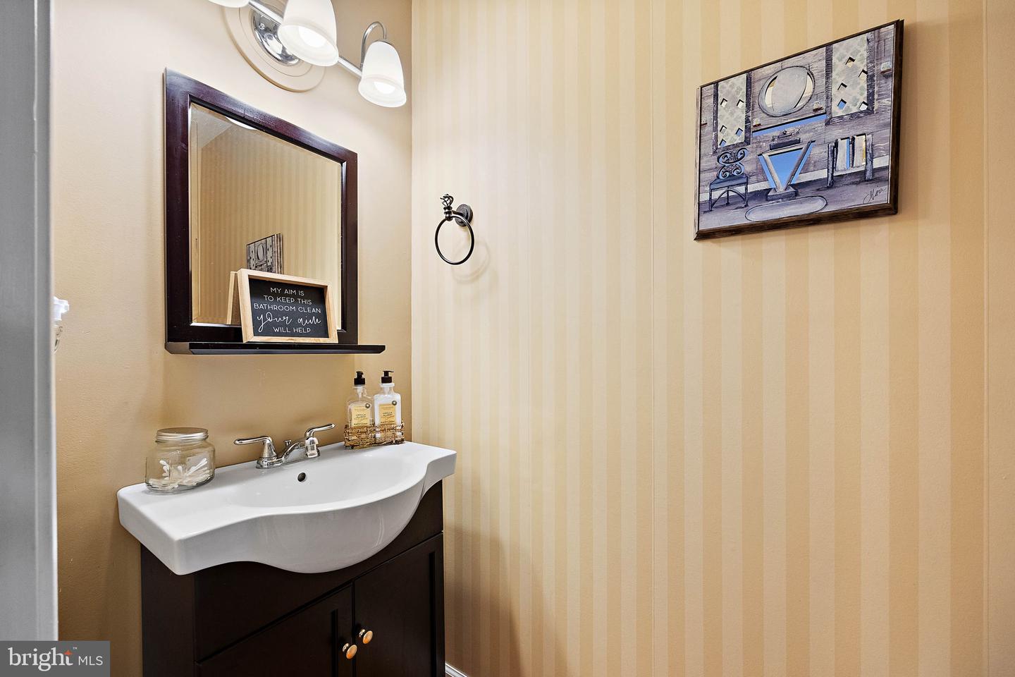 Photo 11 of 29 of 11 Monferrato Ct townhome