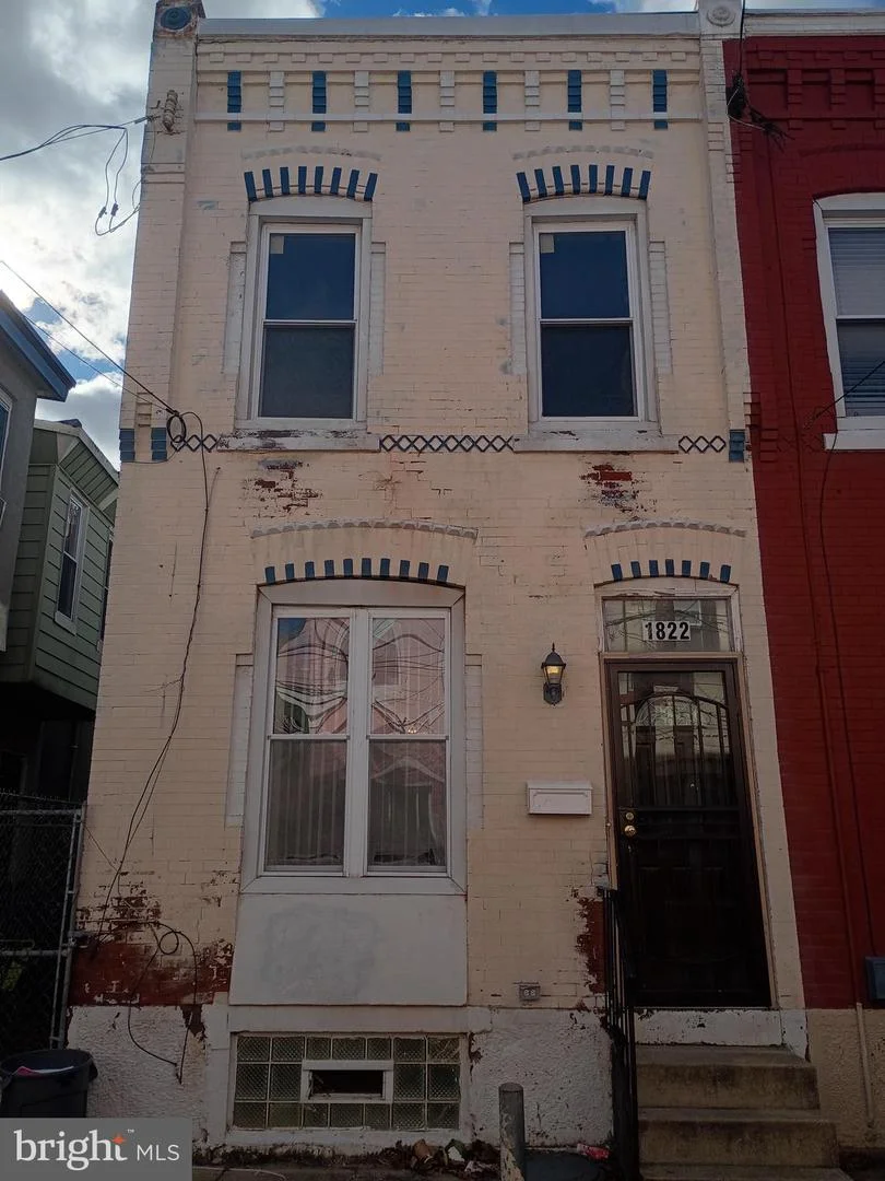 1822 W Wilt Street