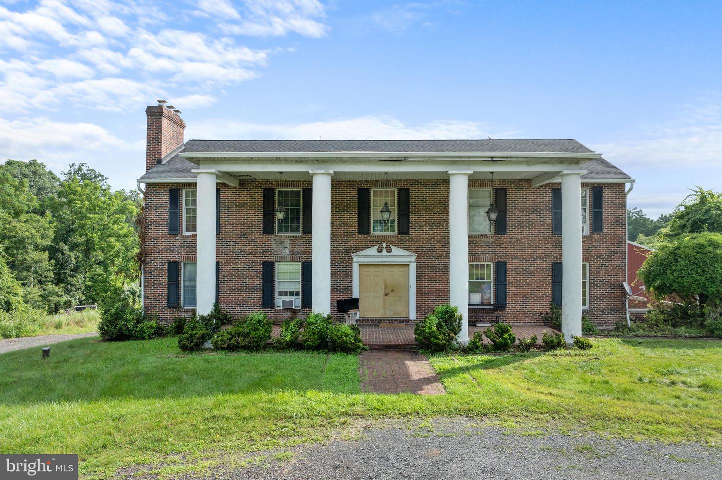 32 Municipal Rd