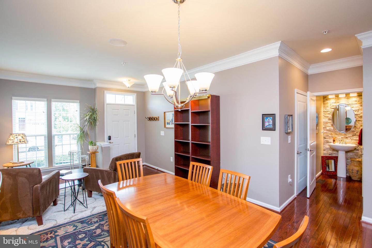 Photo 6 of 33 of 48 Hawkswell Cir townhome