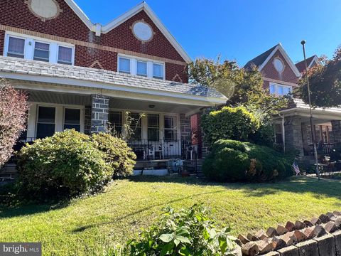 Duplex in Lansdowne PA 831 Fern STREET.jpg