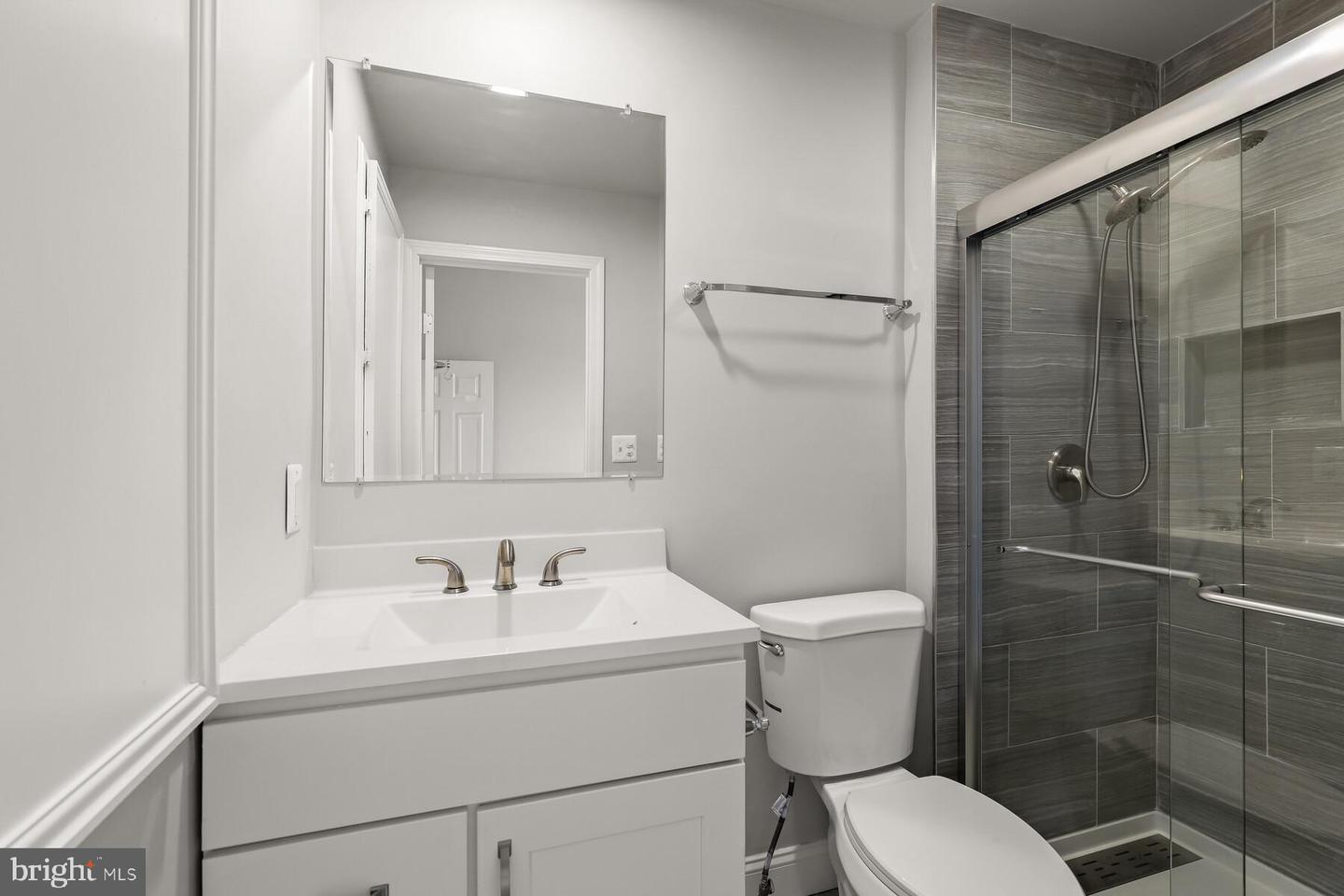 Photo 15 of 32 of 1632 Ruxton Ave townhome