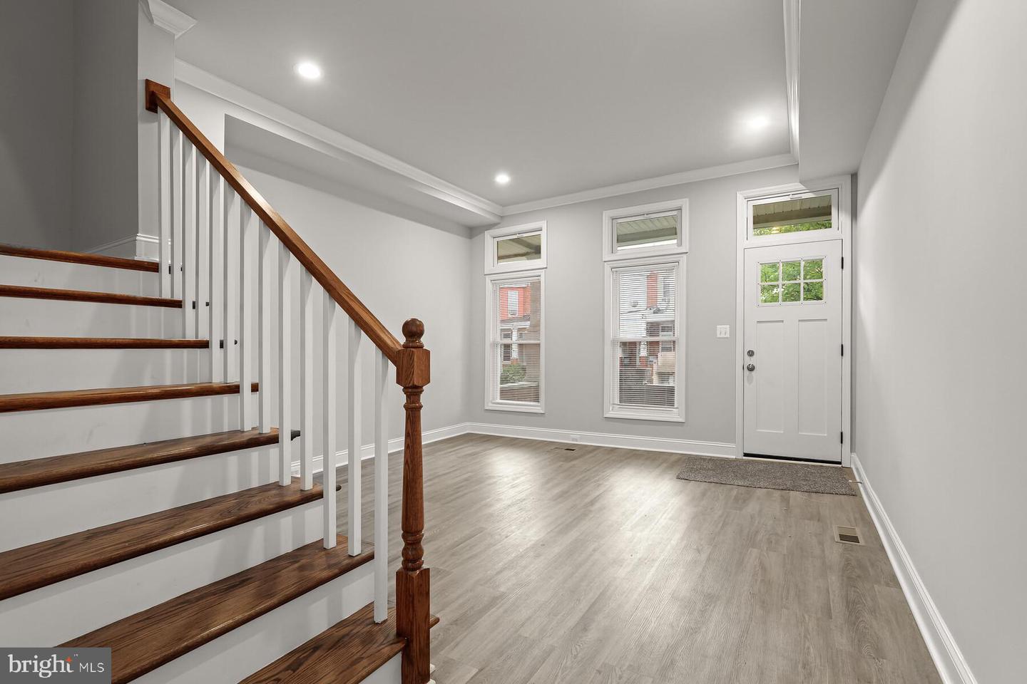 Photo 6 of 32 of 1632 Ruxton Ave townhome