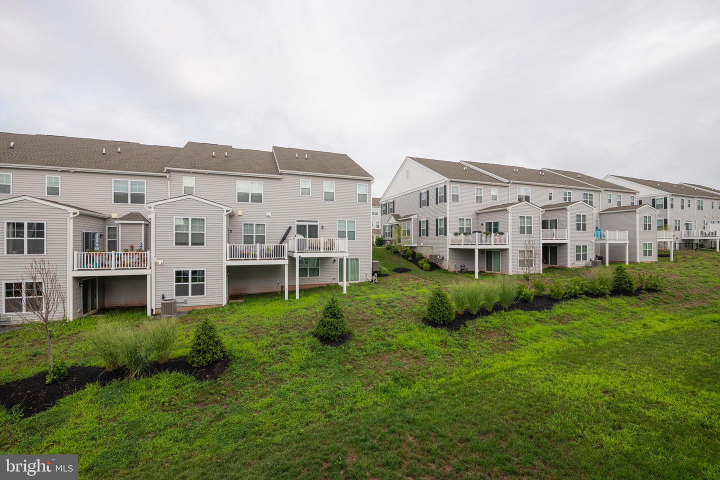 Photo 39 of 41 of 108 Harland Ave townhome