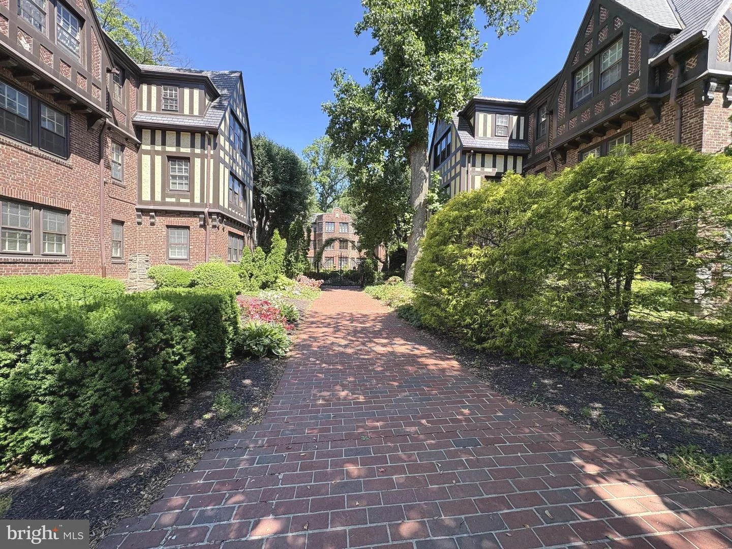 415 City Avenue Unit E-2