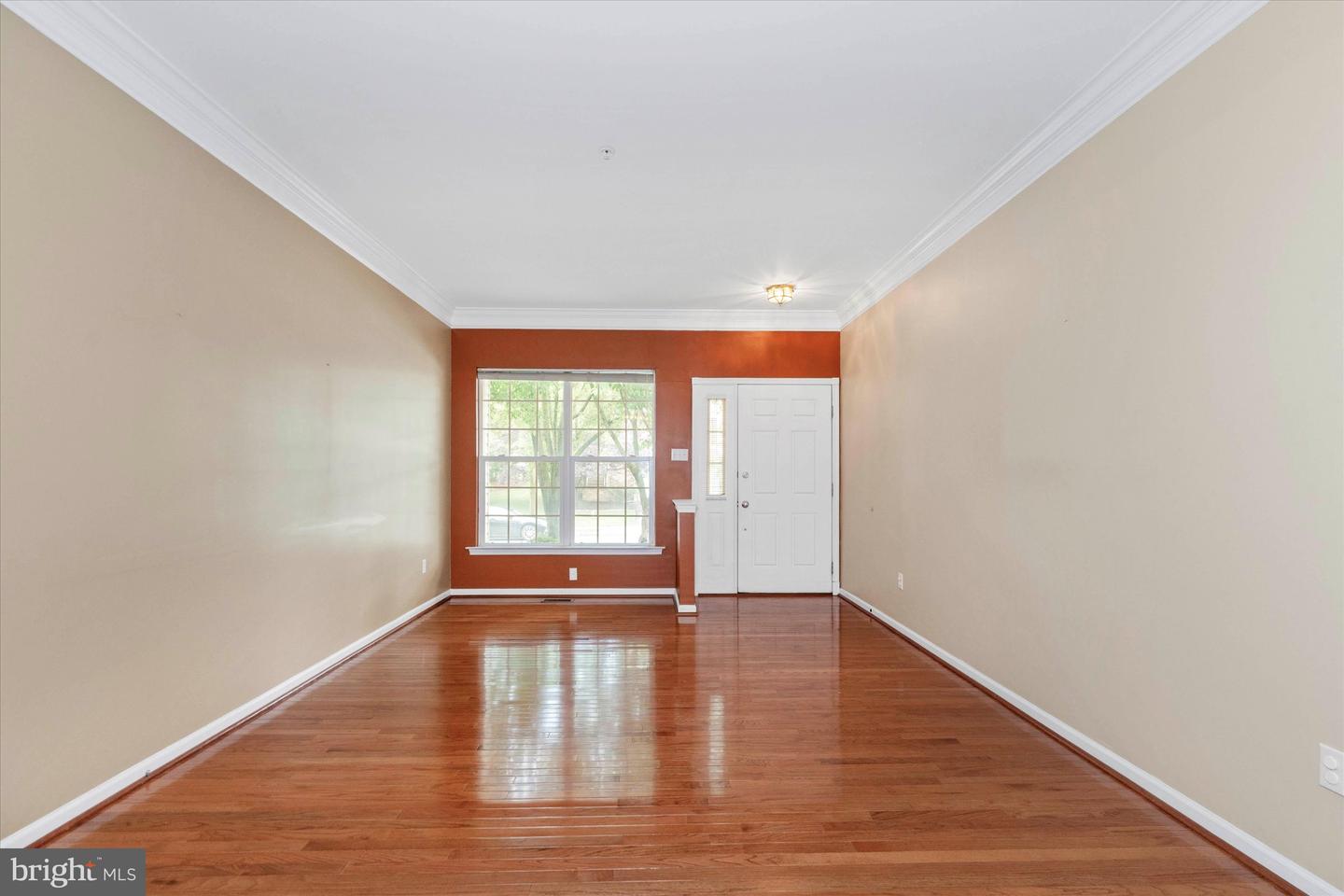 Photo 5 of 50 of 219 Birchwood Dr townhome